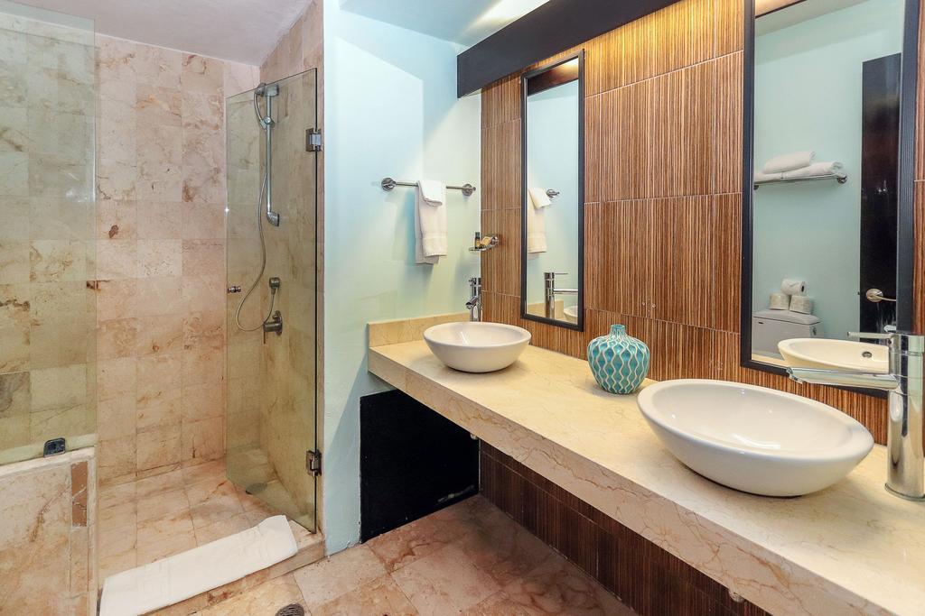 Căn hộ Beachfront Condo, 2 Bedroom - Ocean View At Corto Maltes