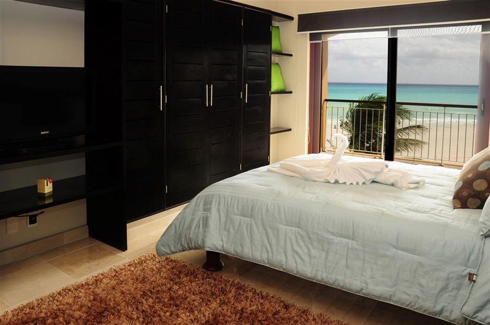 Apartment El Faro Oceanfront Apartments By Bvr *