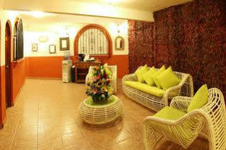 El Patio Khách sạn