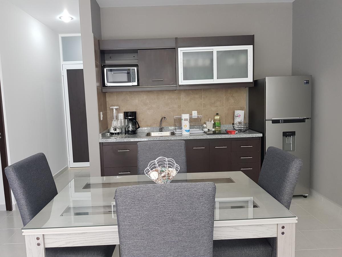 Riviera Towers Apartment *