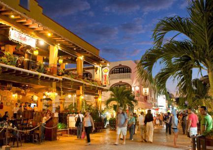 Hotel E-motions & Beach Club
