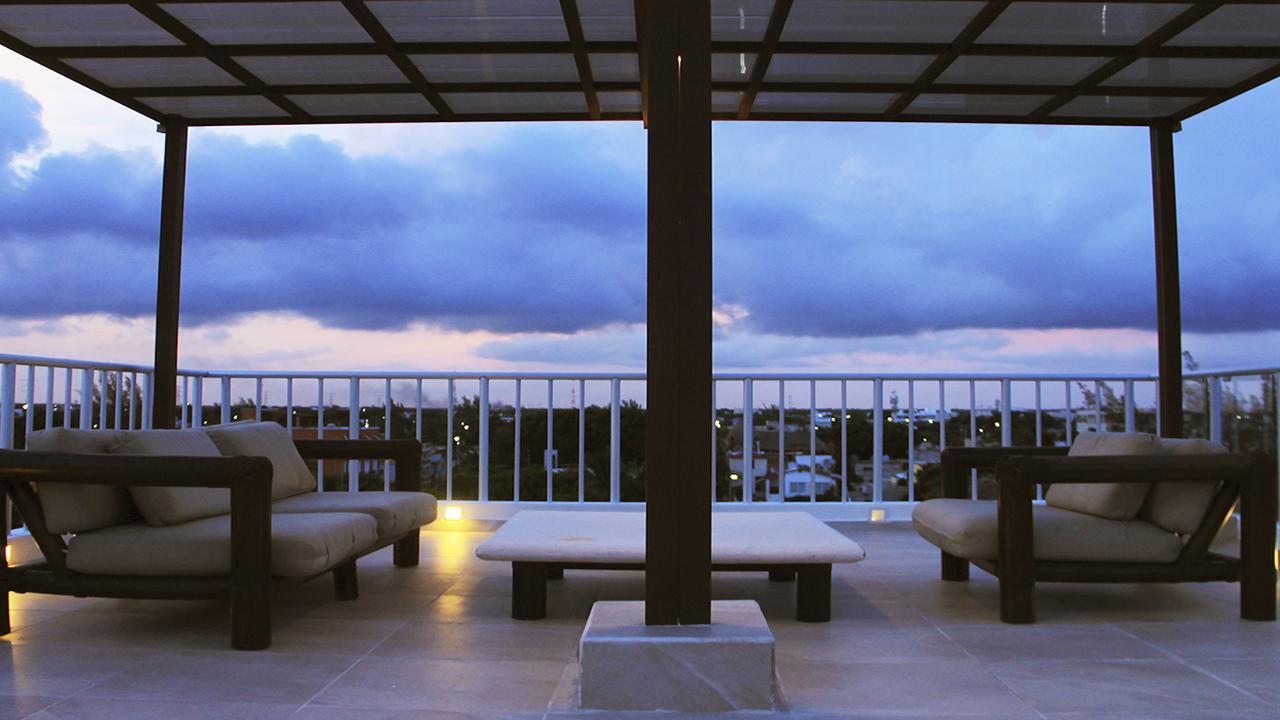 Xell Suites & Playa del Carmen