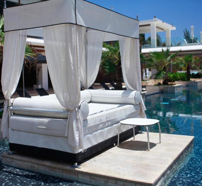 E-motions & Beach Club 4*