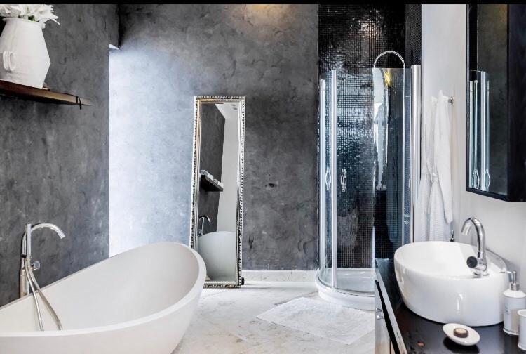 Luxury At Playa Mamitas Apartment *