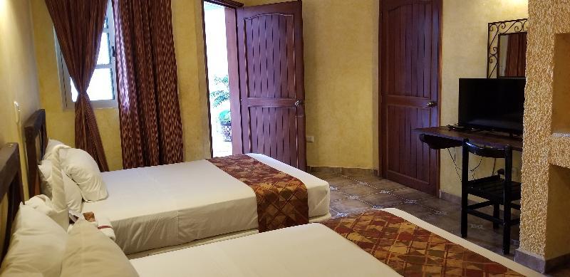 Khách sạn Alux 2*
