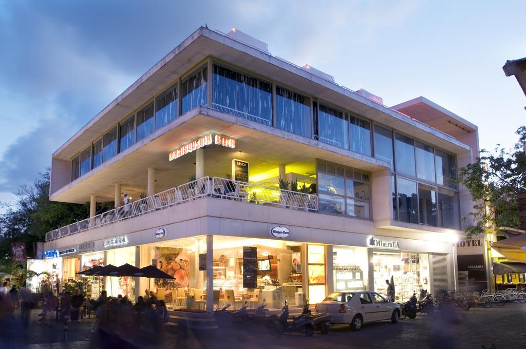 Khách sạn Basico Playa del Carmen