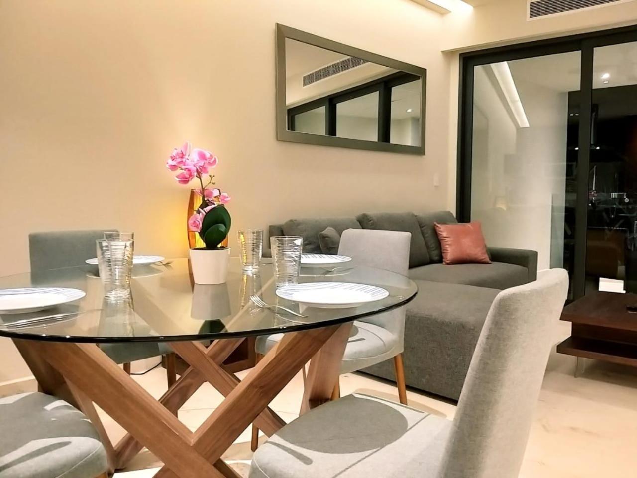 Precious 1 Bedroom In Brand New Miranda Building By Happy Address Căn hộ Playa del Carmen