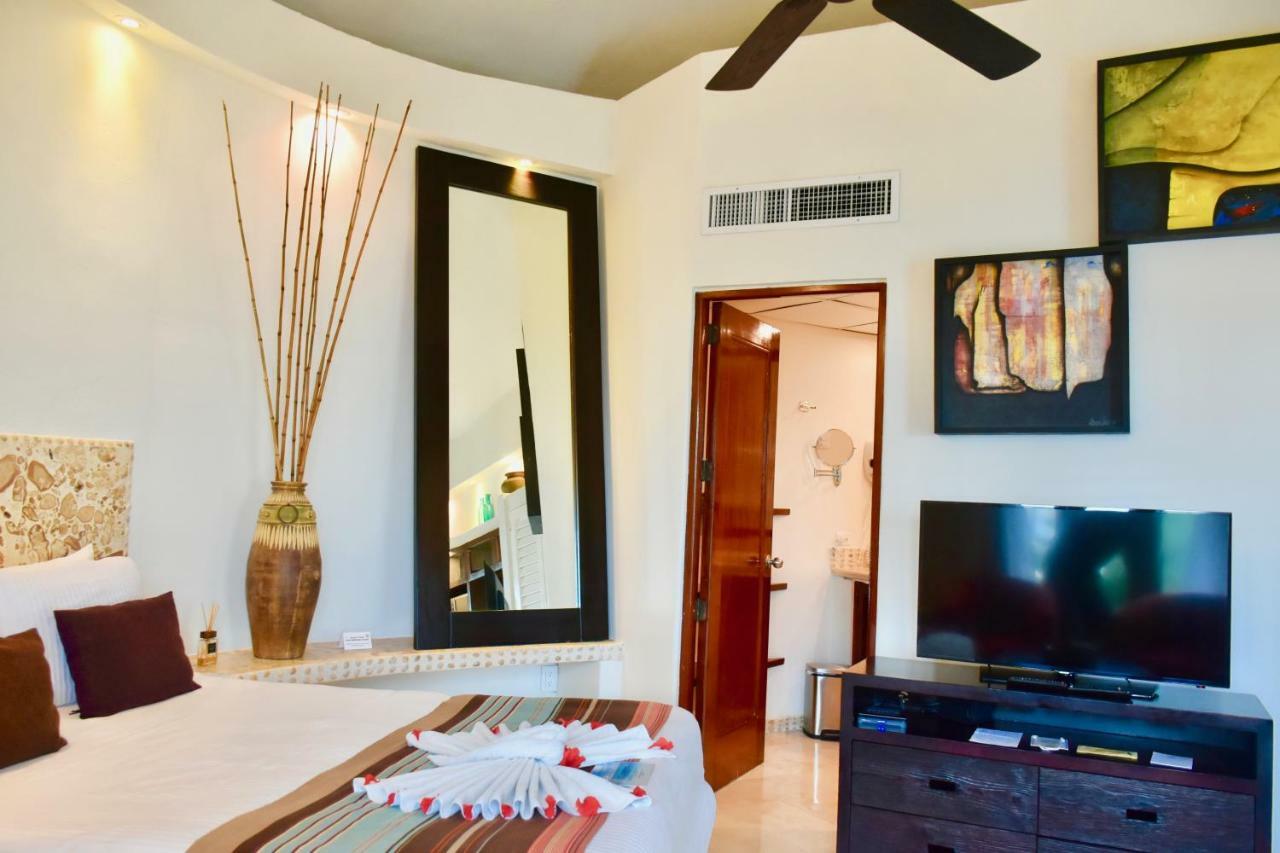 Khách sạn Playa Palms