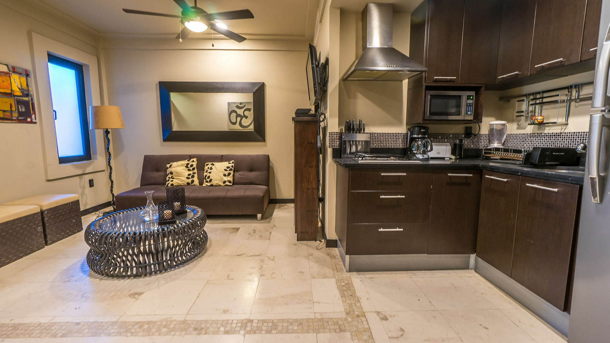 Lotus Midtown By Bvr Apartment