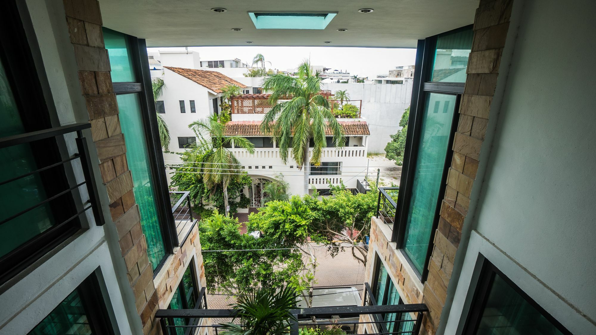 Lotus Midtown By Bvr Apartment *