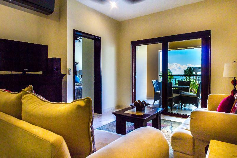 El Faro Oceanfront Apartments By Bvr Apartment *