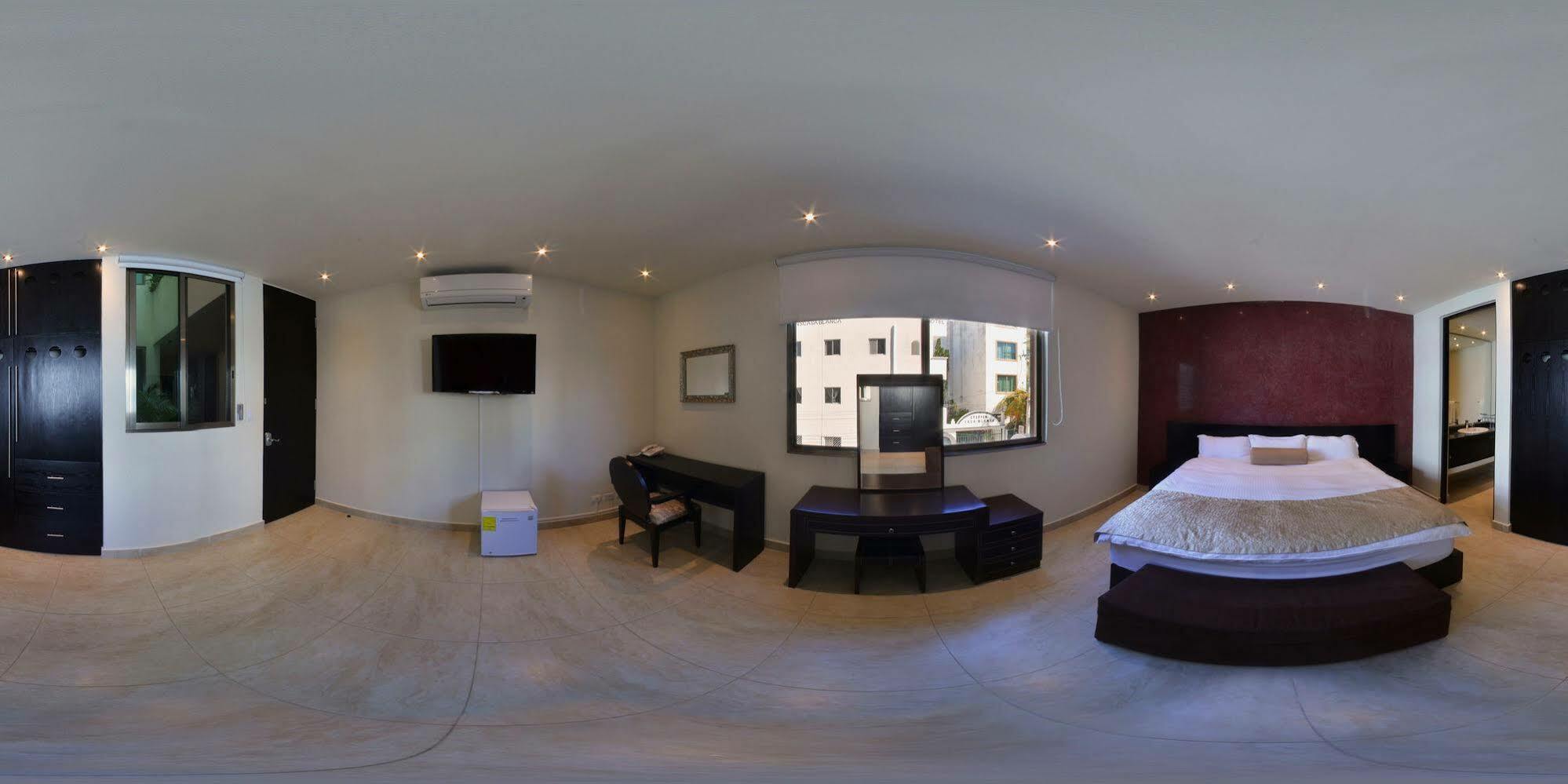 770 Hotel 3*