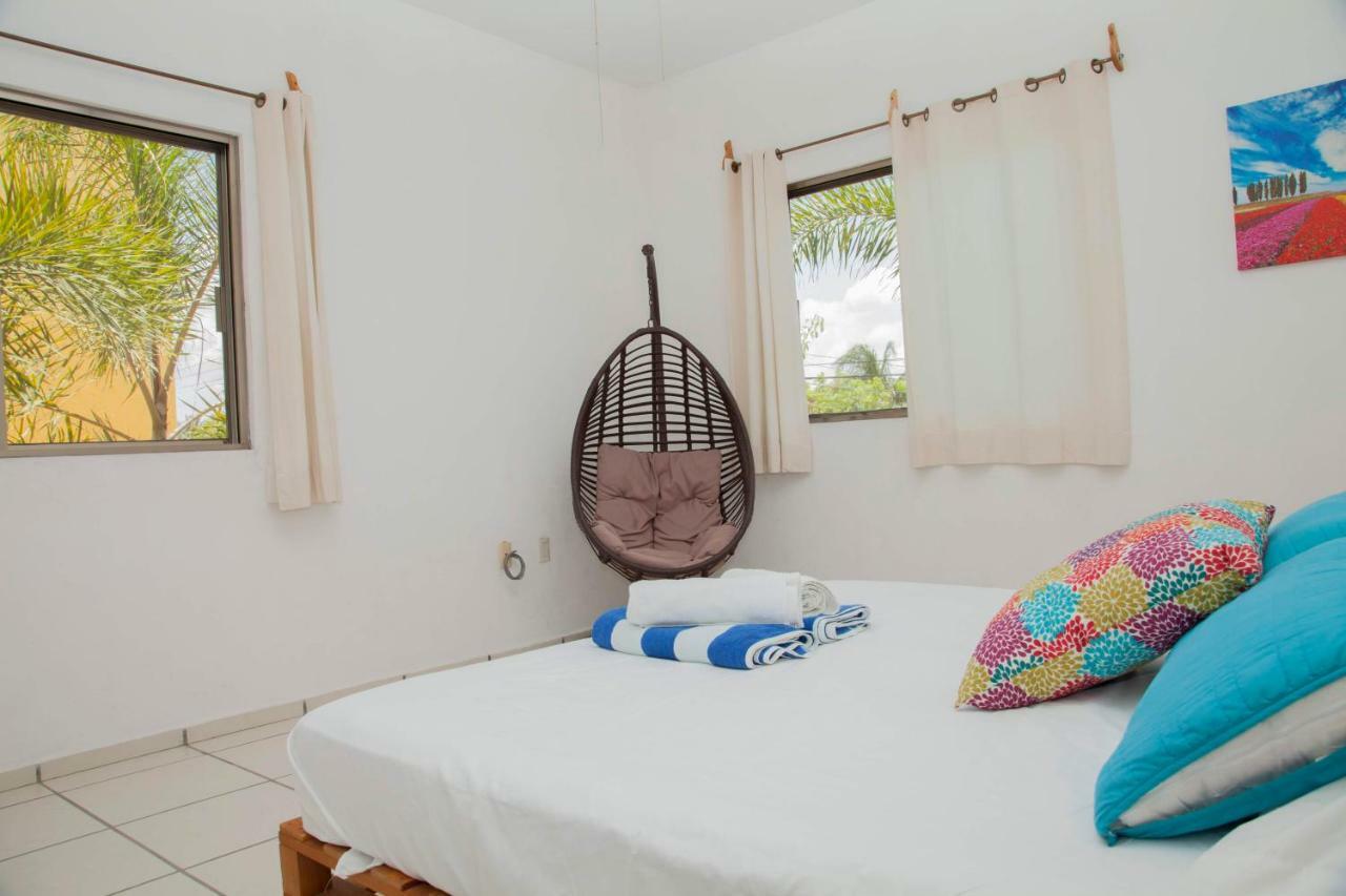 Beautiful Private For 16 Pax With Garden, Bbq And Pool, Casa de férias Playa del Carmen
