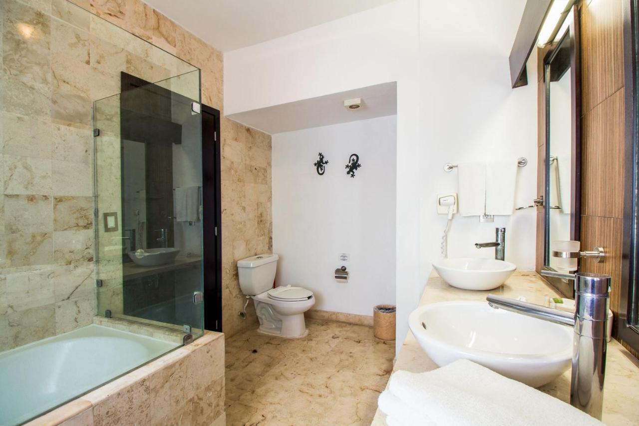 Apartment Corto Maltes 205 Ocean Front 2 Bdrs Playa del Carmen