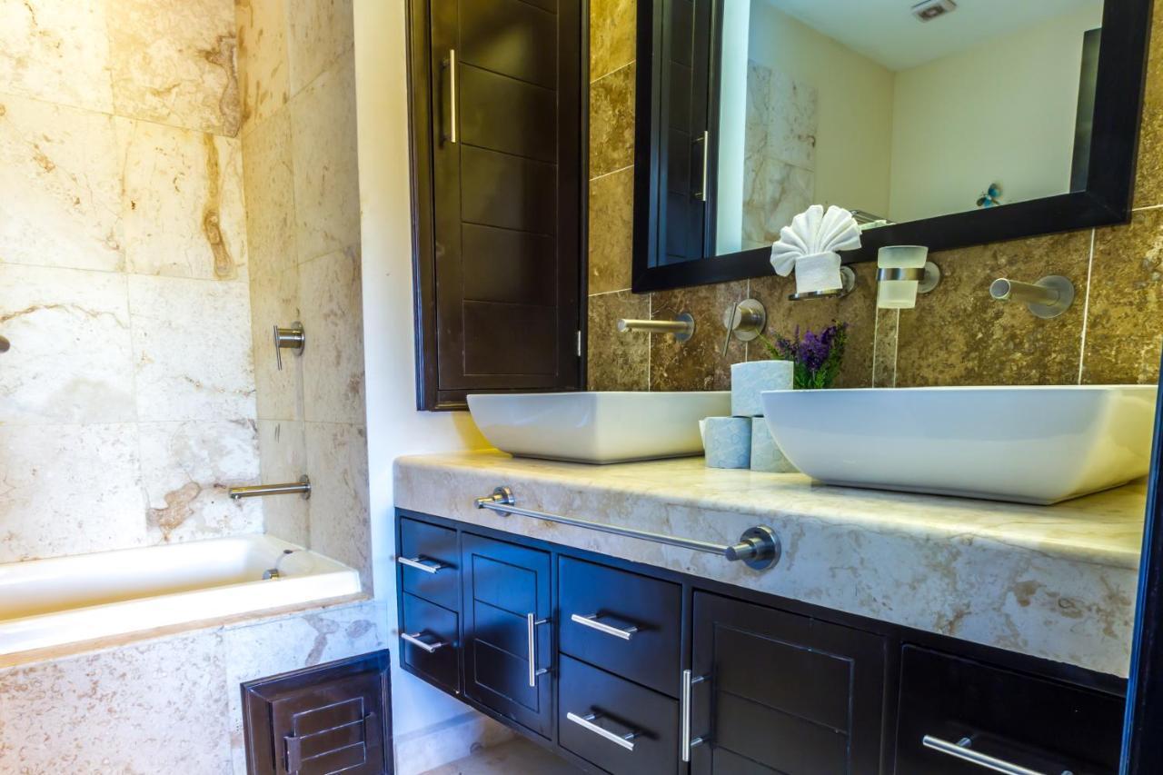 Apartment El Faro Oceanfront Apartments By Bvr Playa del Carmen