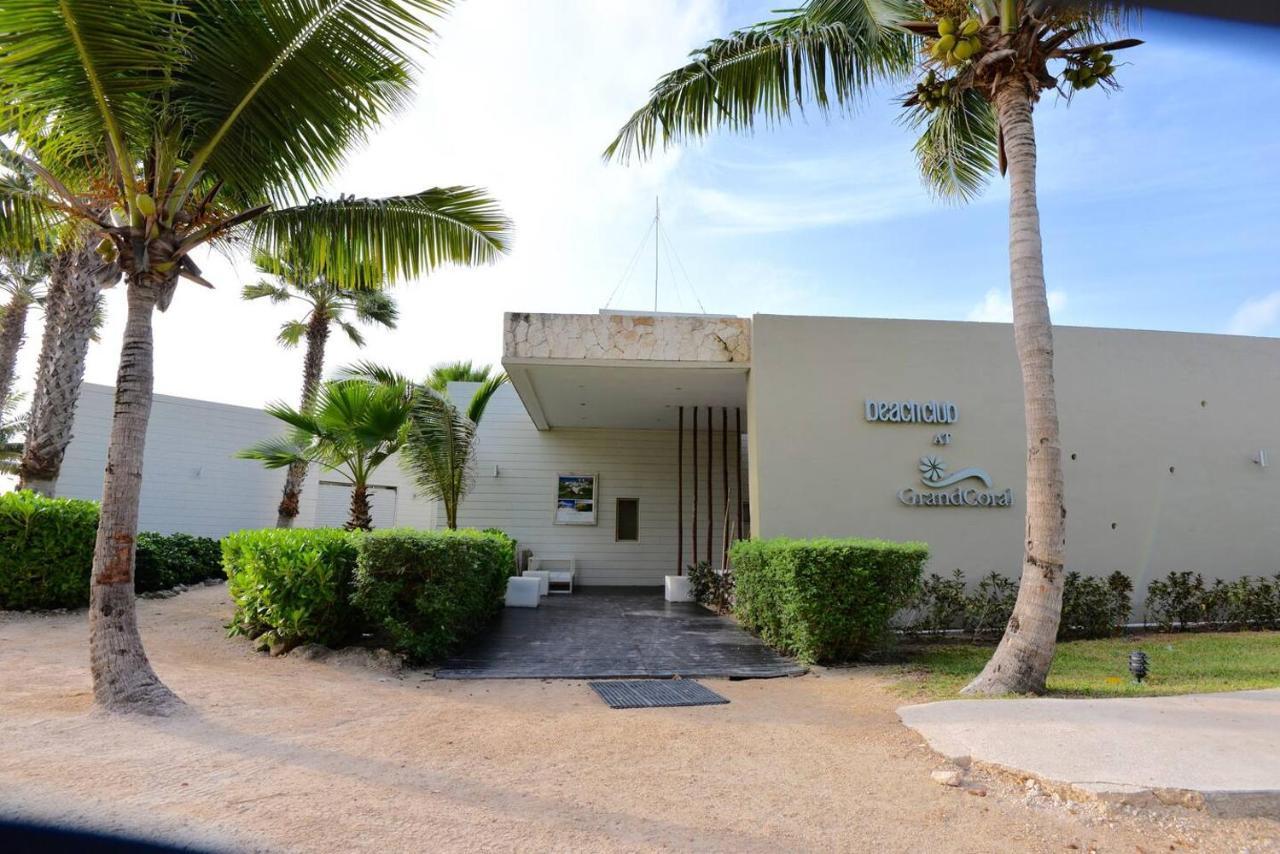 Deluxe Beachside, Private Beach Club And Golf Căn hộ *