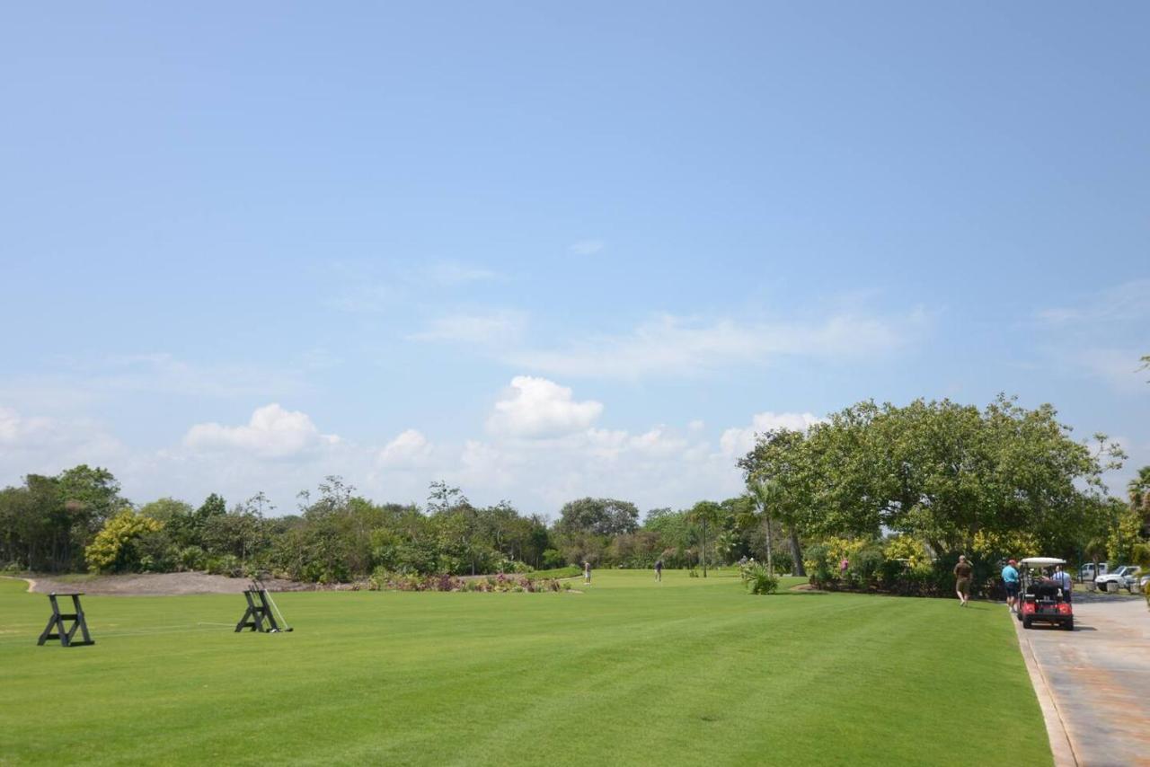 Deluxe Beachside, Private Beach Club And Golf Căn hộ *