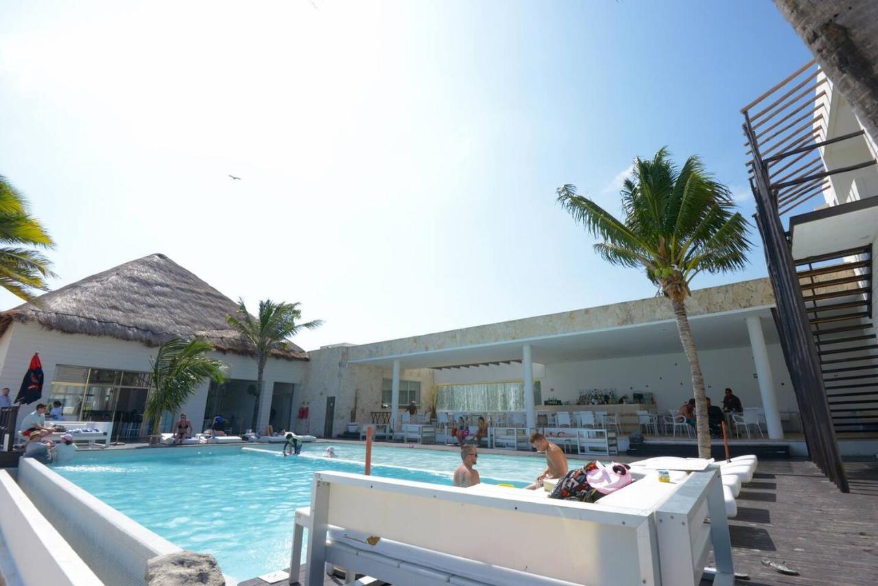 Deluxe Beachside, Private Beach Club And Golf Căn hộ Playa del Carmen
