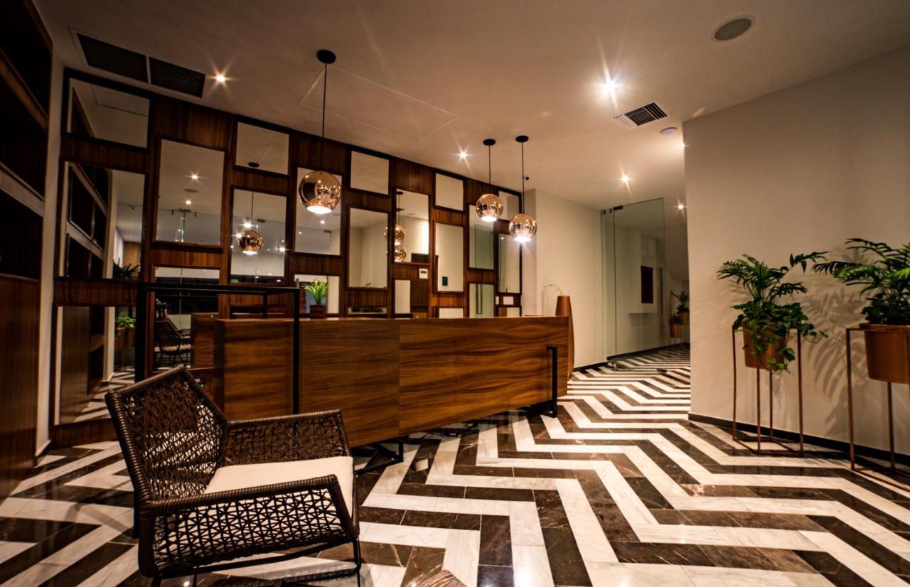 Hotel Singular Joy Vacation