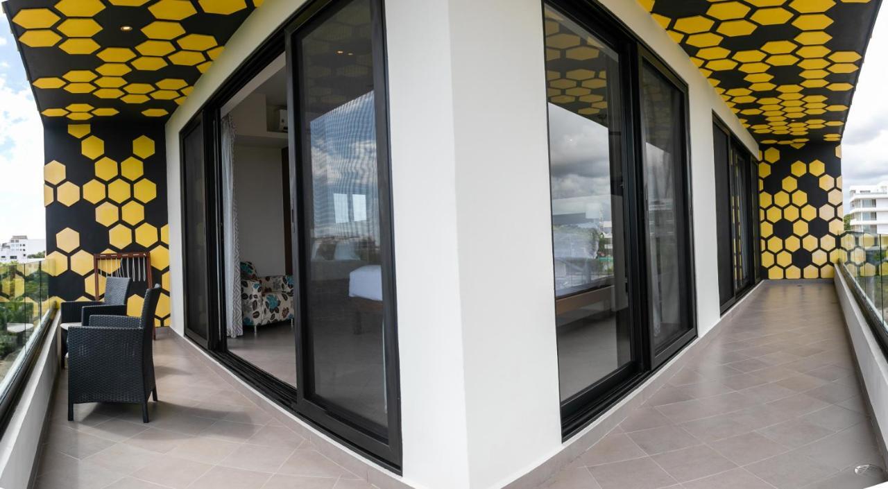 Aparthotel Honey B 3*