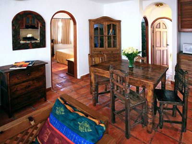 El Patio Khách sạn
