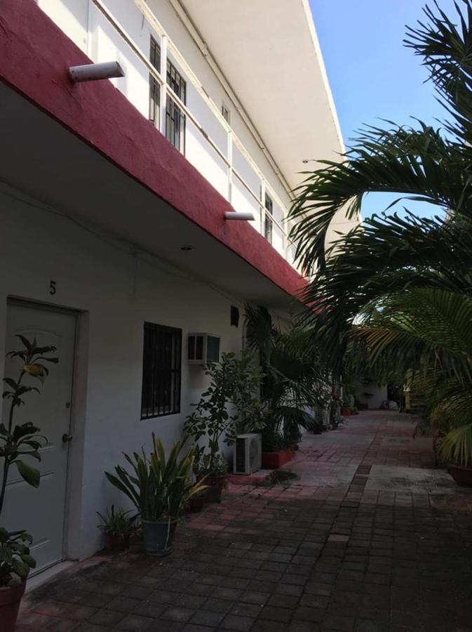 Olmeca Hotel *