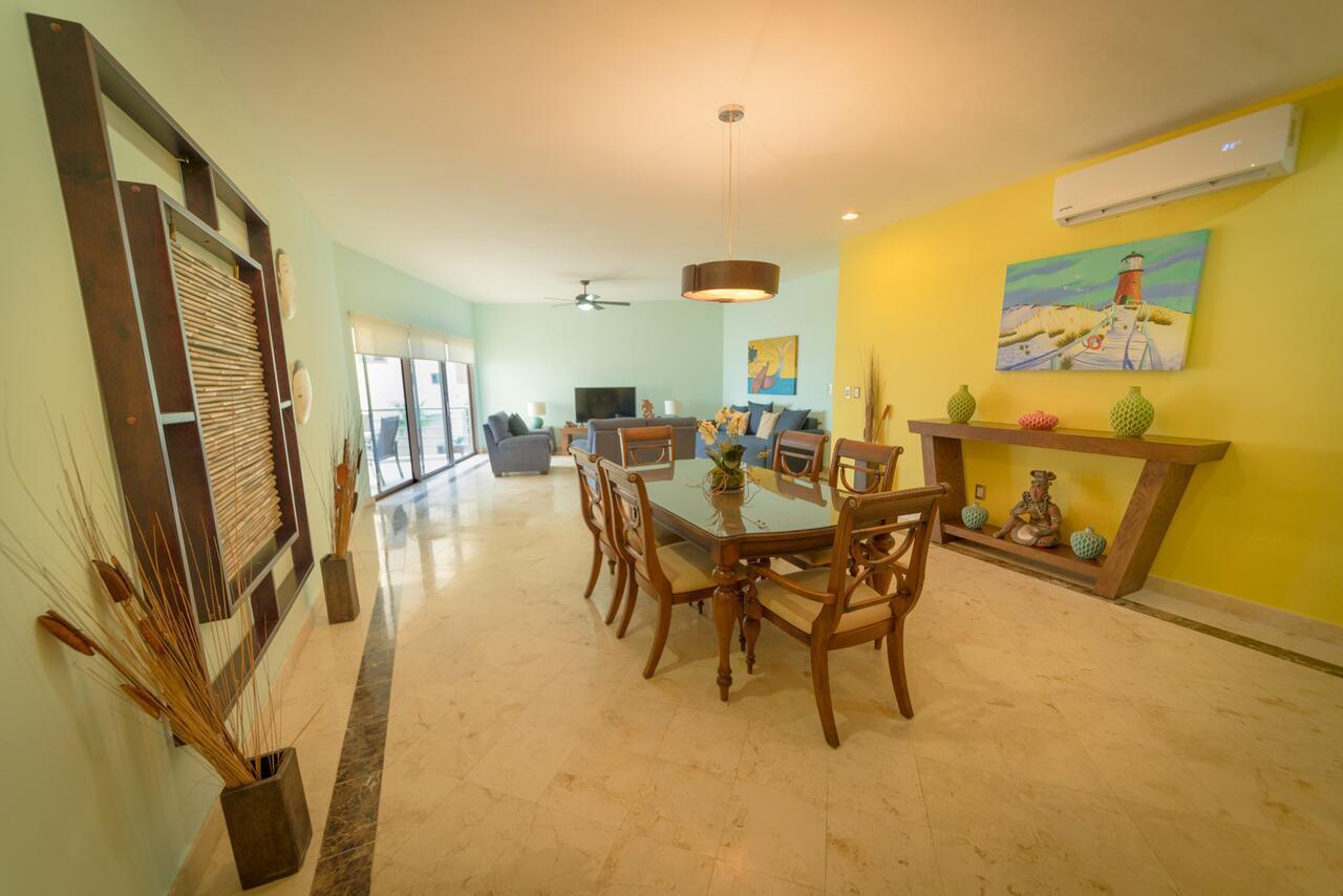 Căn hộ Beachfront Condo, 2 Bedroom - Ocean View At Corto Maltes *
