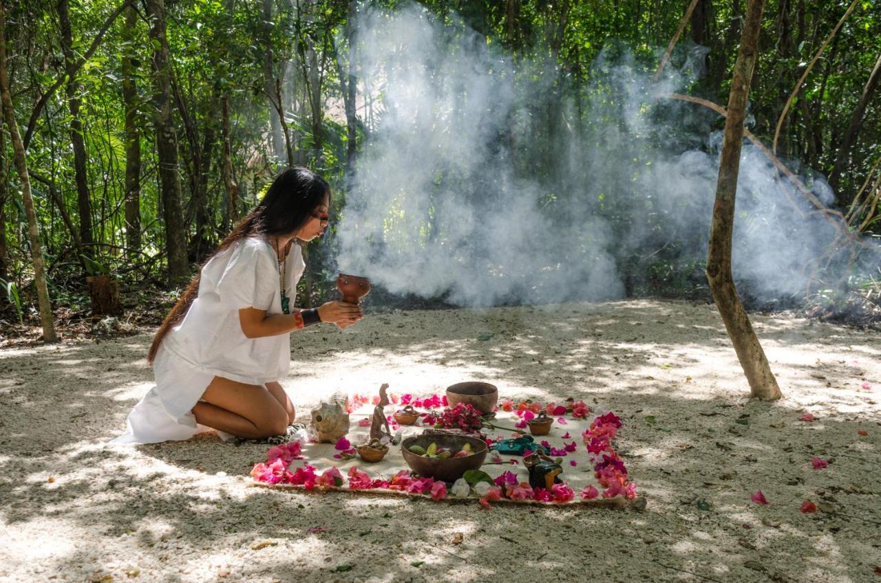 Lều sang trọng Rotamundos Mama Loomm Playa del Carmen