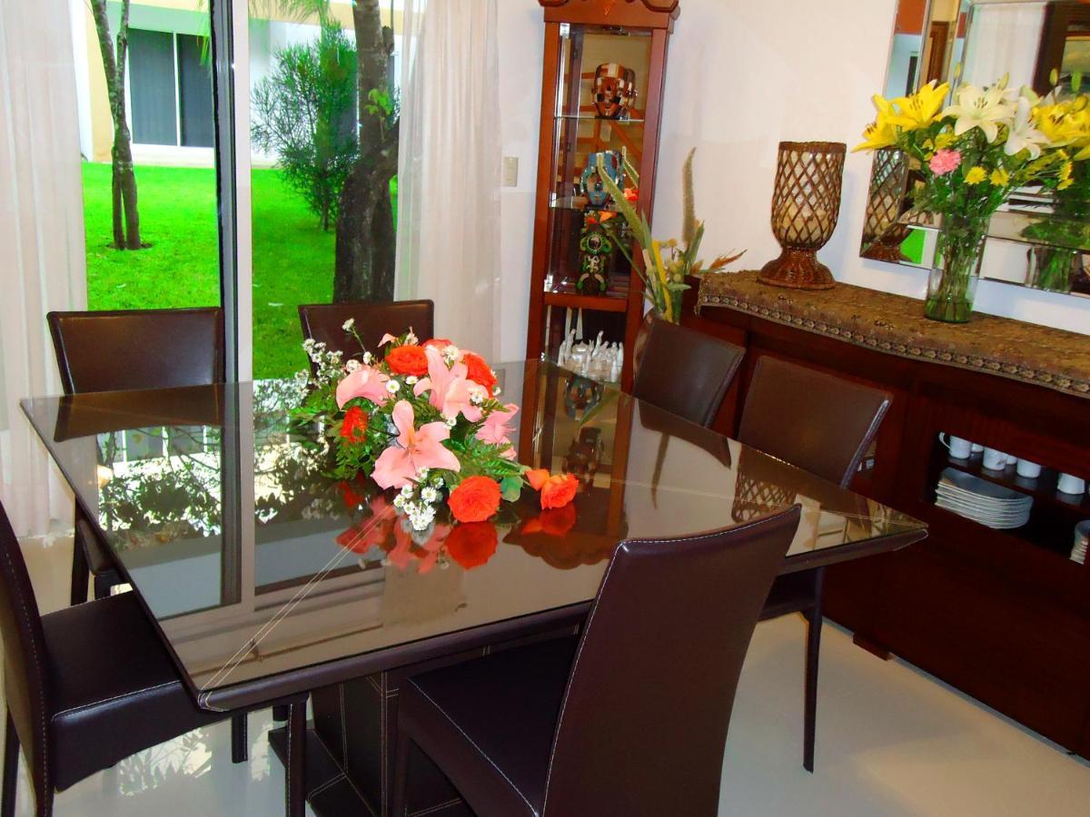4 Bedroom Luxury Villa & 3 Bedroom Villa With Swimming Pool Close To The Beach Holiday home *