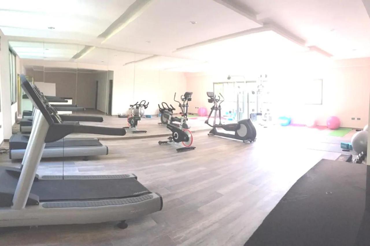 Palmarena & Residences - Long Comfort With Parking, Sauna, Gym & Pool - Steps From 5th Avenue