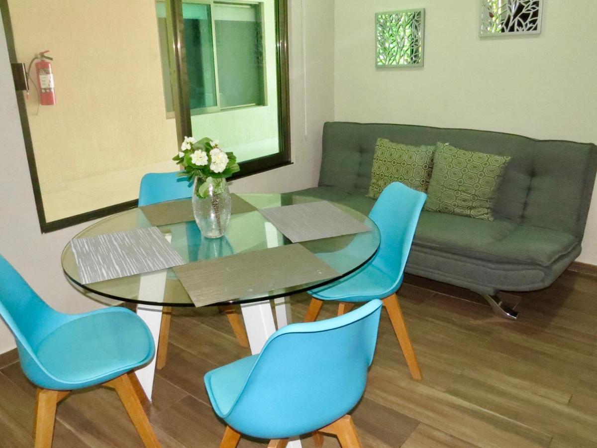 Palmarena & Residences - Long Comfort With Parking, Sauna, Gym & Pool - Steps From 5th Avenue 3* Playa del Carmen