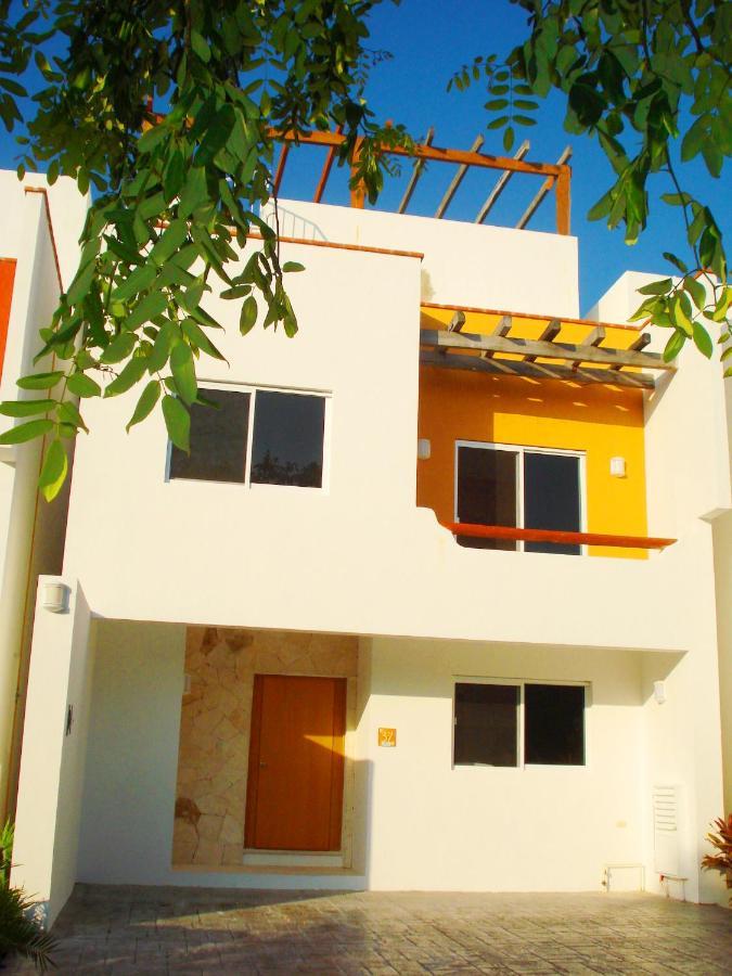 4 Bedroom Luxury Villa & 3 Bedroom Villa With Swimming Pool Close To The Beach * Playa del Carmen