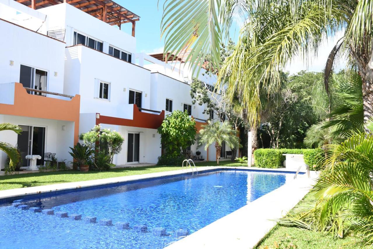 4 Bedroom Luxury Villa & 3 Bedroom Villa With Swimming Pool Close To The Beach Holiday home Playa del Carmen