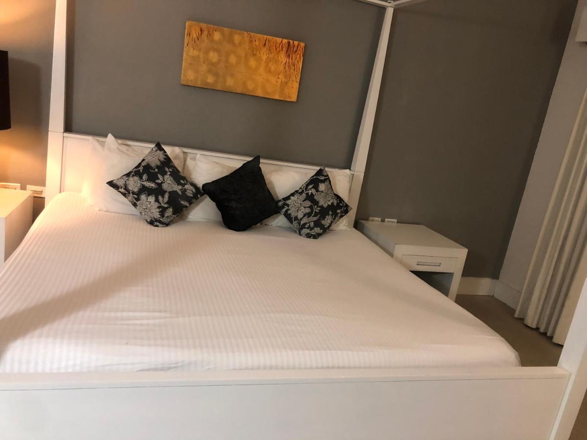 Aldea Thai By Blue Oceanfront Aparthotel 4*