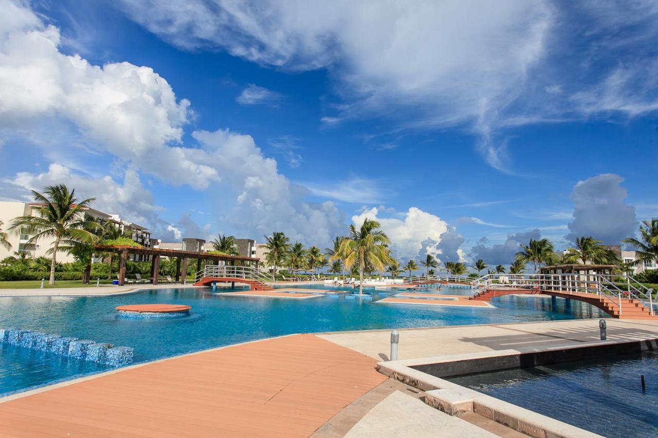 Relaxing 2 Bedroom With Jacuzzi, Terrace And Club Căn hộ