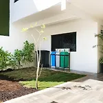 Red Panda Hostal