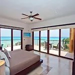 Penthouse Surf 408 - Beachfront Stunning Oceanview - At El Faro Condos