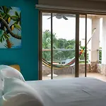 Les Garçons de la casa Cocom - Men Only&Naturist