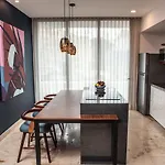 Anah La Quinta