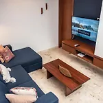 Anah La Quinta