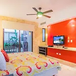 La Brisa Condo By Bvr