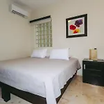El Faro 204 Surf Two Bedrooms Apartment Ocean Front
