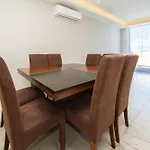 501Ph - Spacious Apartment In The Center, Only 10 Minutes Walking Distance To The Beaches