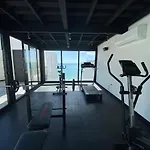 Ocean Front! Amazing Rooftop Pool, Walk To Fifth!