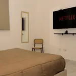 Disfruta Del Paraiso En Casa Tres Hojas