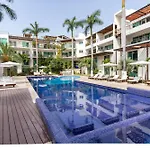 Condo Via 38 - Colorful&Creative Modern Condo - At Via 38 Condos