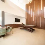 Luxury 3 Bedroom Condo With Ocean View & Pool - Marila 503