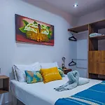 500M To Beach L Queen Beds Kitchen L Pool Patio Gym Bikes Ac 30203
