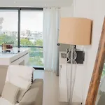 It Building 402