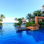 Condo Las Olas 306 By Playa Paradise